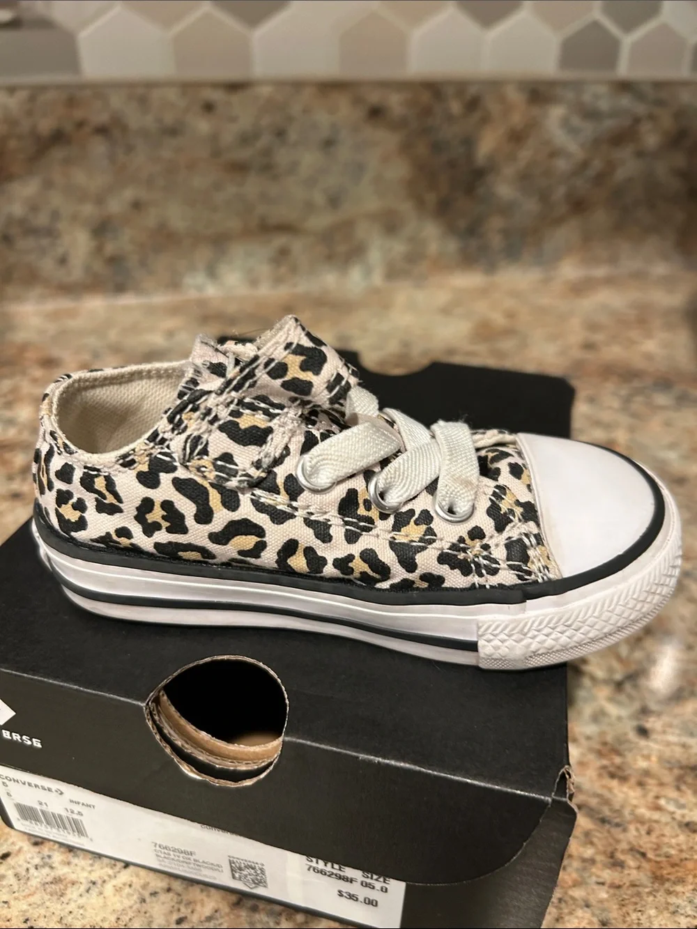 Converse infant size 5 Leopard Print shoes w/ box